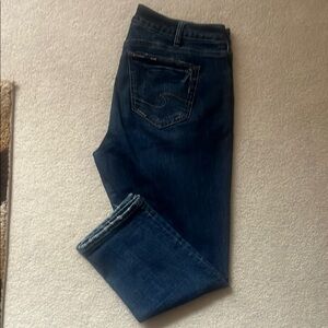 Silver Suki Capri Jeans EUC